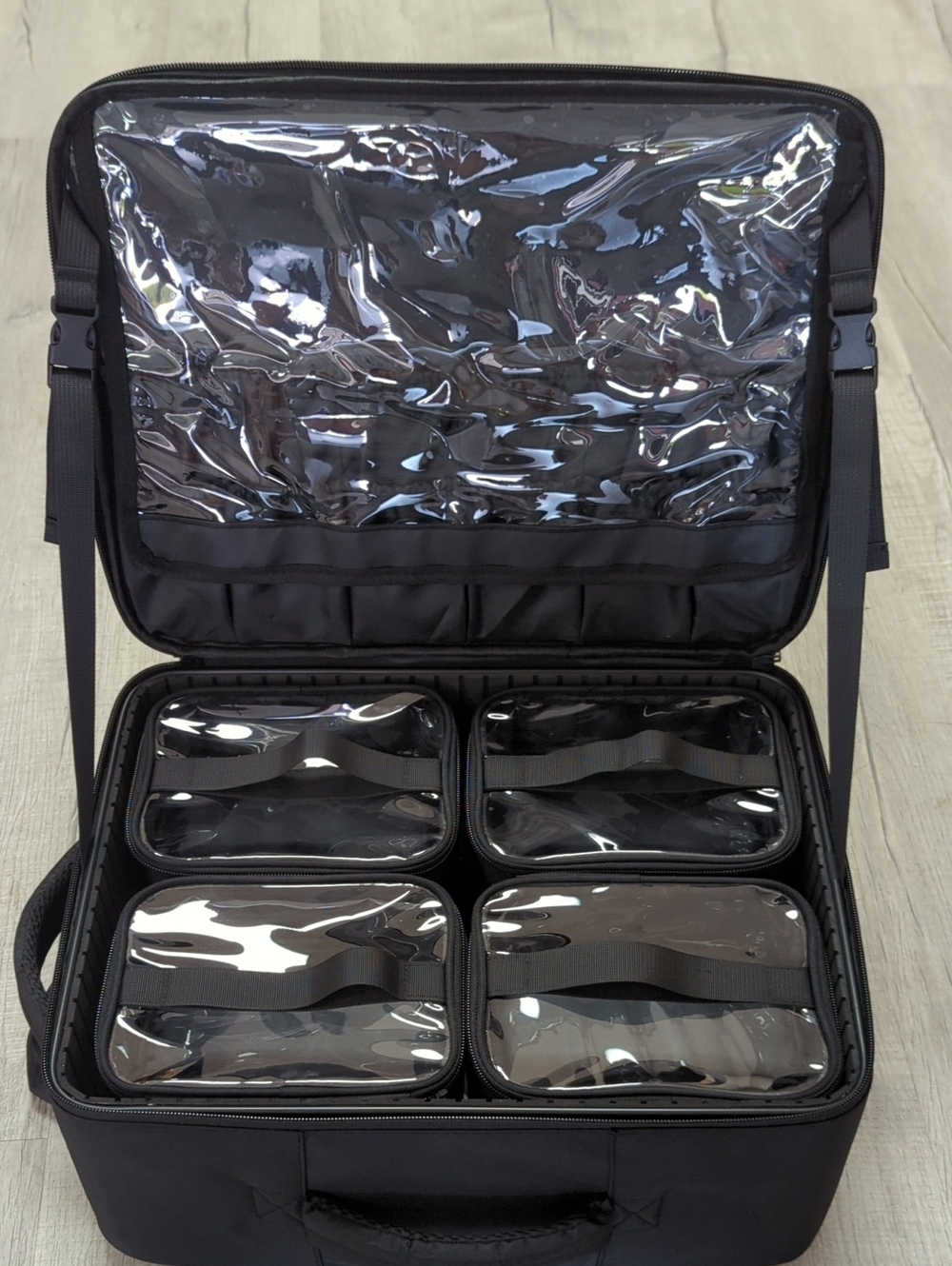 Reiavei Professional Travel Makeup Organizer - Picture 2 of 9